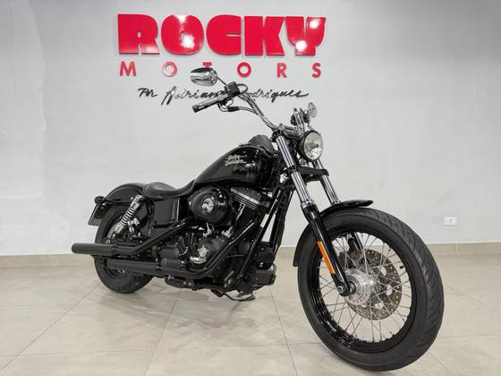 HARLEY-DAVIDSON DYNA STREET BOB 